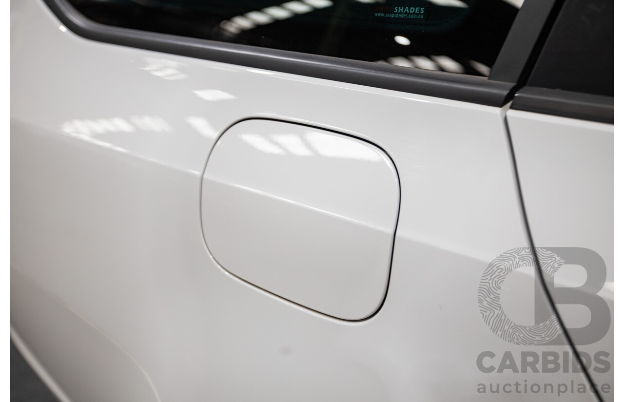 10/2014 Skoda Octavia RS 135 TDI NE MY15 5d Hatchback Candy White Turbo Diesel 2.0L