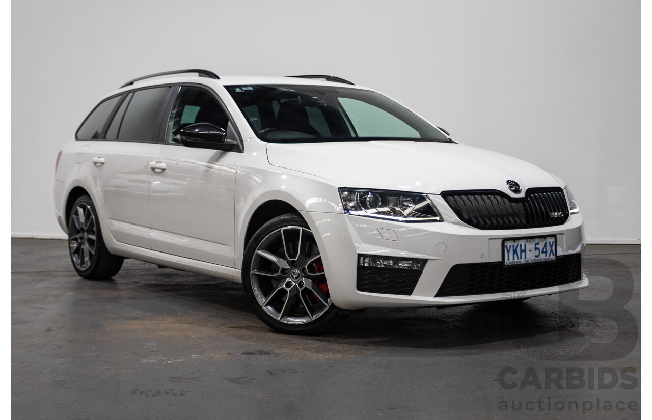 10/2014 Skoda Octavia RS 135 TDI NE MY15 5d Hatchback Candy White Turbo Diesel 2.0L