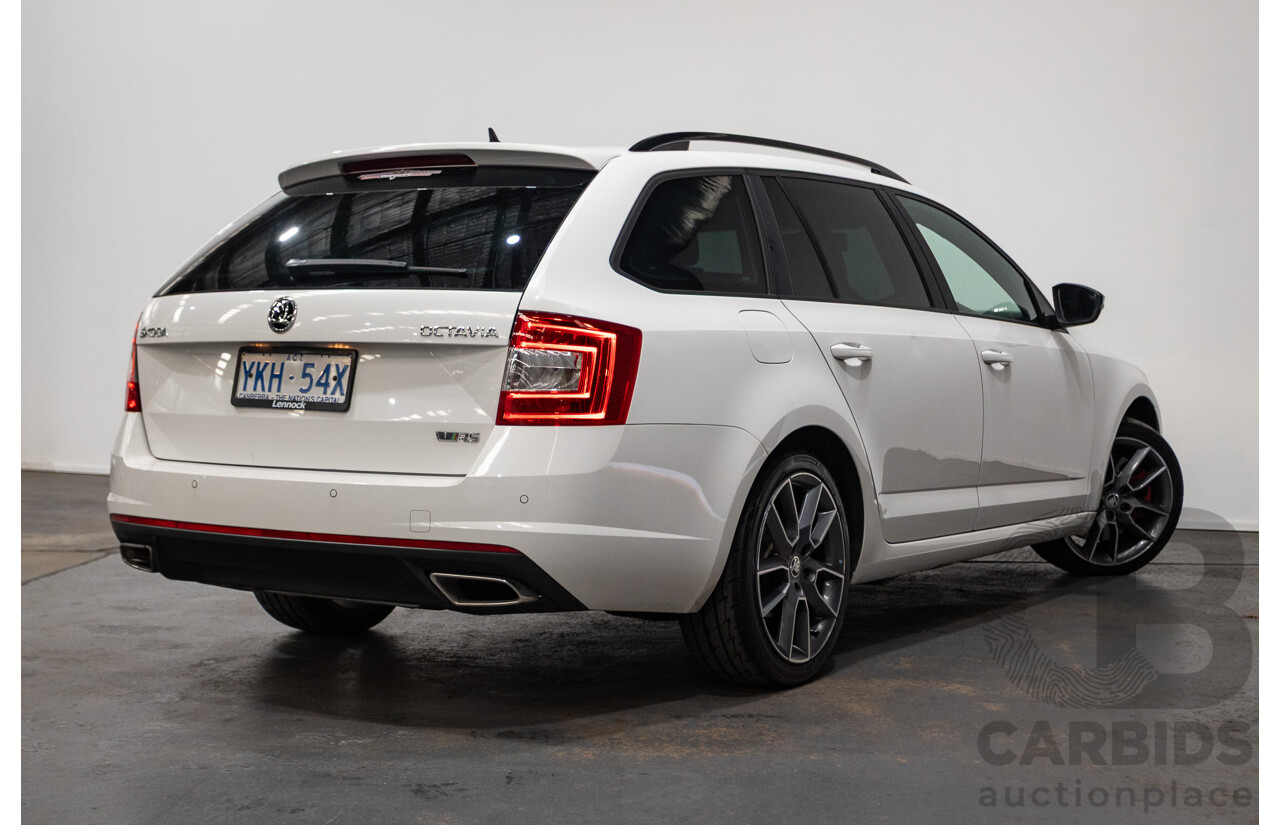 10/2014 Skoda Octavia RS 135 TDI NE MY15 5d Hatchback Candy White Turbo Diesel 2.0L