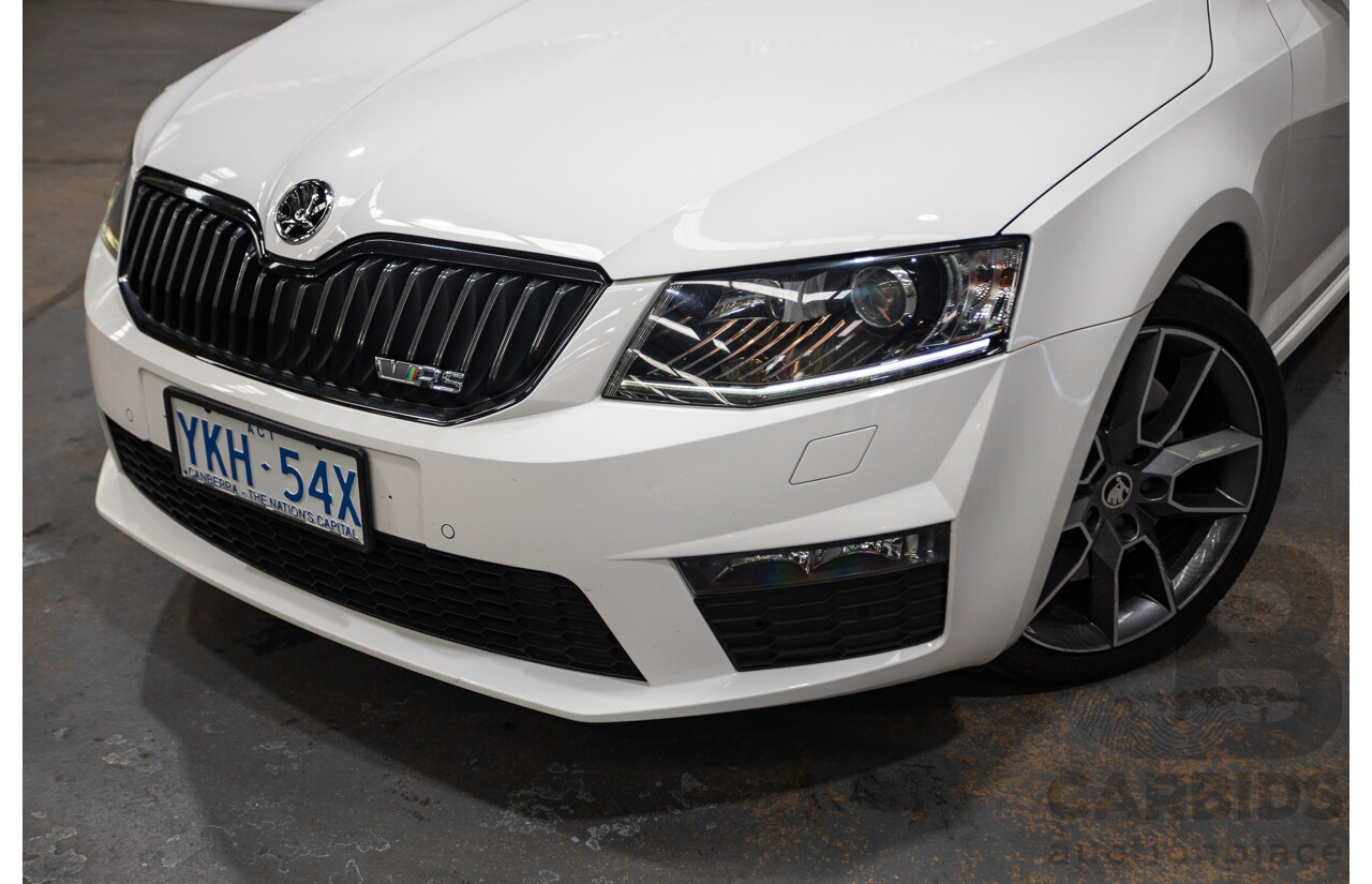 10/2014 Skoda Octavia RS 135 TDI NE MY15 5d Hatchback Candy White Turbo Diesel 2.0L
