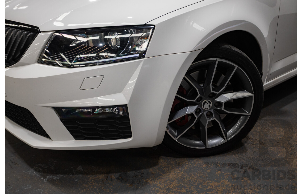 10/2014 Skoda Octavia RS 135 TDI NE MY15 5d Hatchback Candy White Turbo Diesel 2.0L