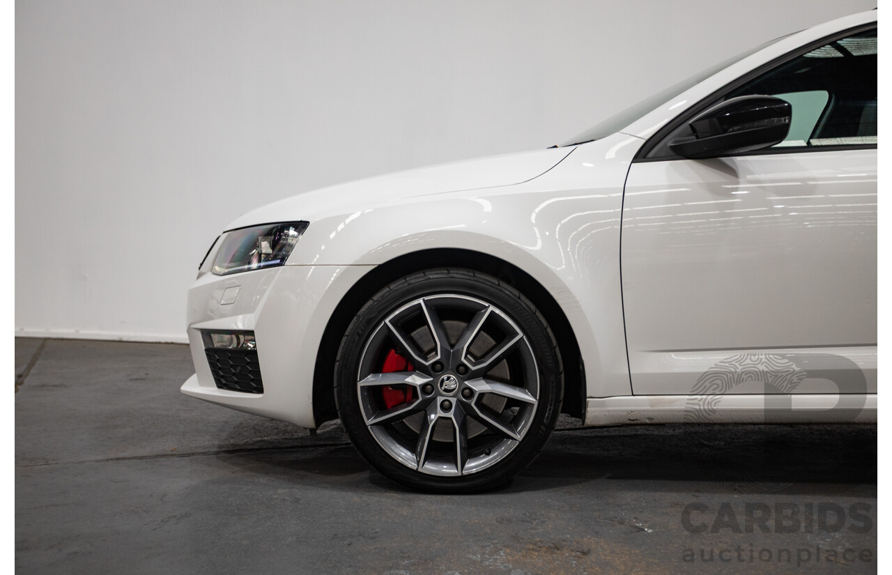 10/2014 Skoda Octavia RS 135 TDI NE MY15 5d Hatchback Candy White Turbo Diesel 2.0L