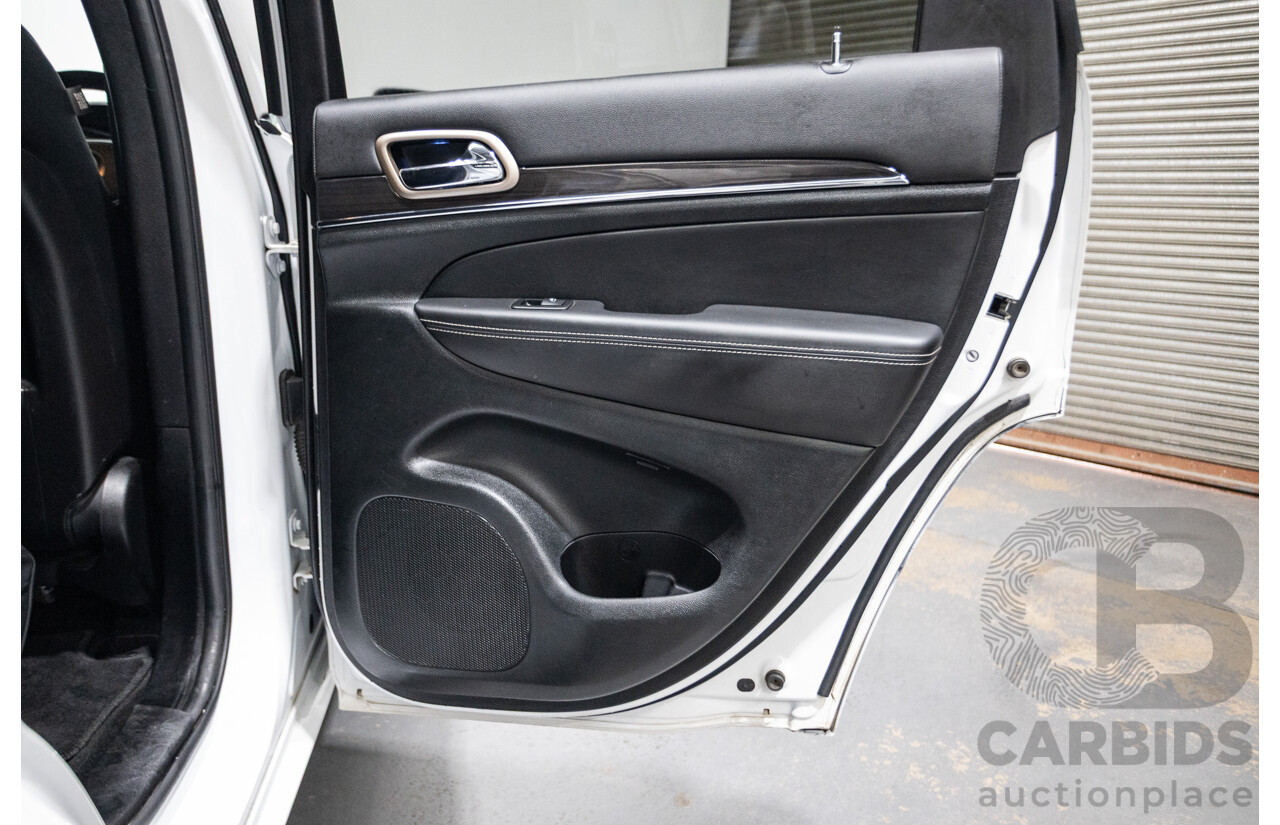 8/2014 Jeep Grand Cherokee Overland (4x4) WK MY14 4d Wagon White Turbo Diesel 3.0L