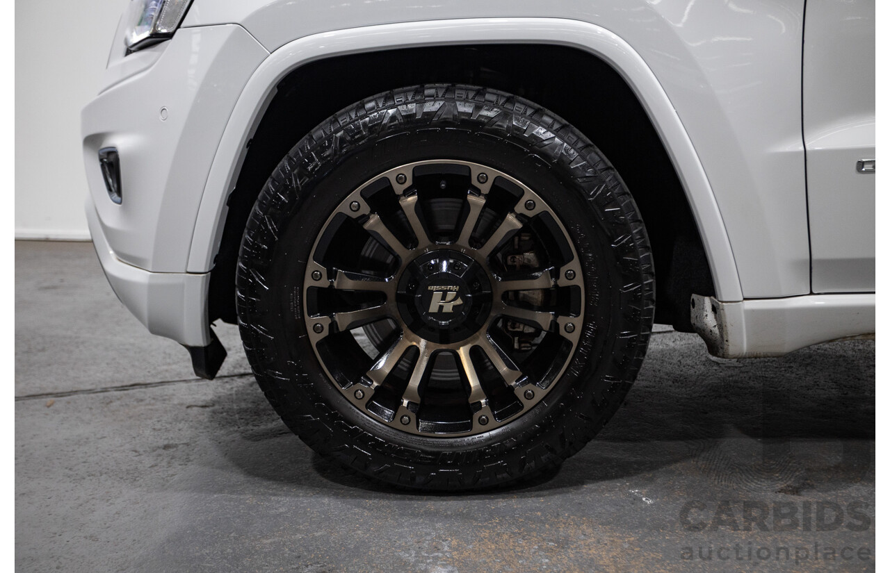8/2014 Jeep Grand Cherokee Overland (4x4) WK MY14 4d Wagon White Turbo Diesel 3.0L