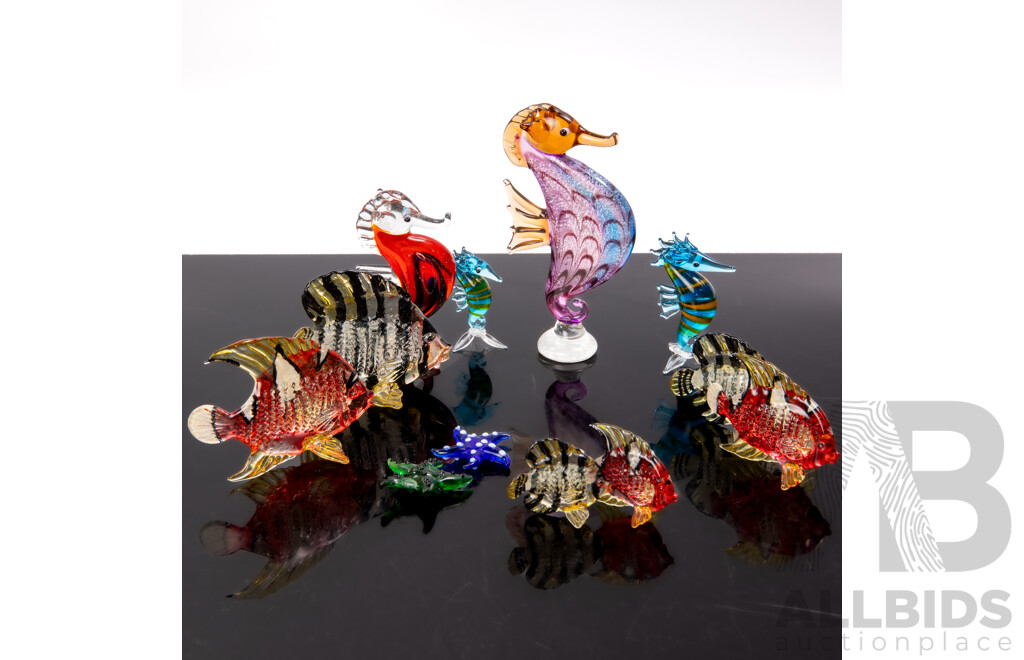 Collection Art Glass Sealife Including Angel Fish, Seahorse with Aventurine Inclusions, Zebra Fish and More