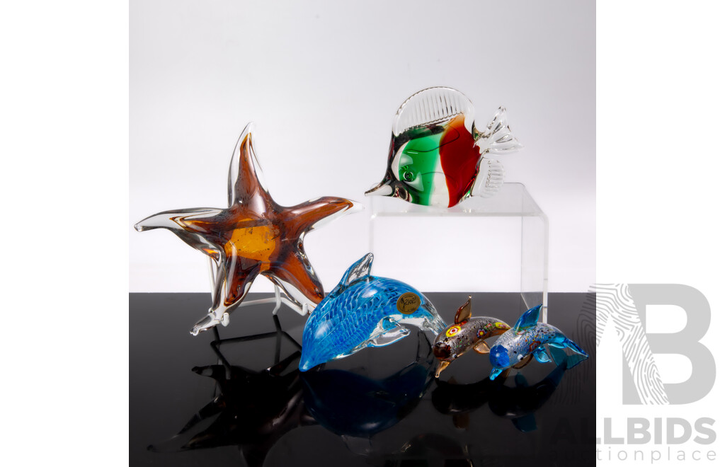 Collection Art Glass Sea Life Including Angel Fish, Rikaro Dolphin, Pair Dolphins with Aventurine Inclusions and More