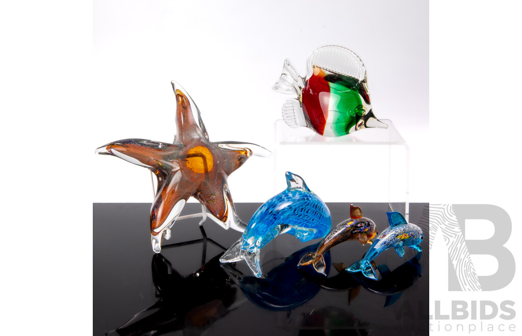 Collection Art Glass Sea Life Including Angel Fish, Rikaro Dolphin, Pair Dolphins with Aventurine Inclusions and More