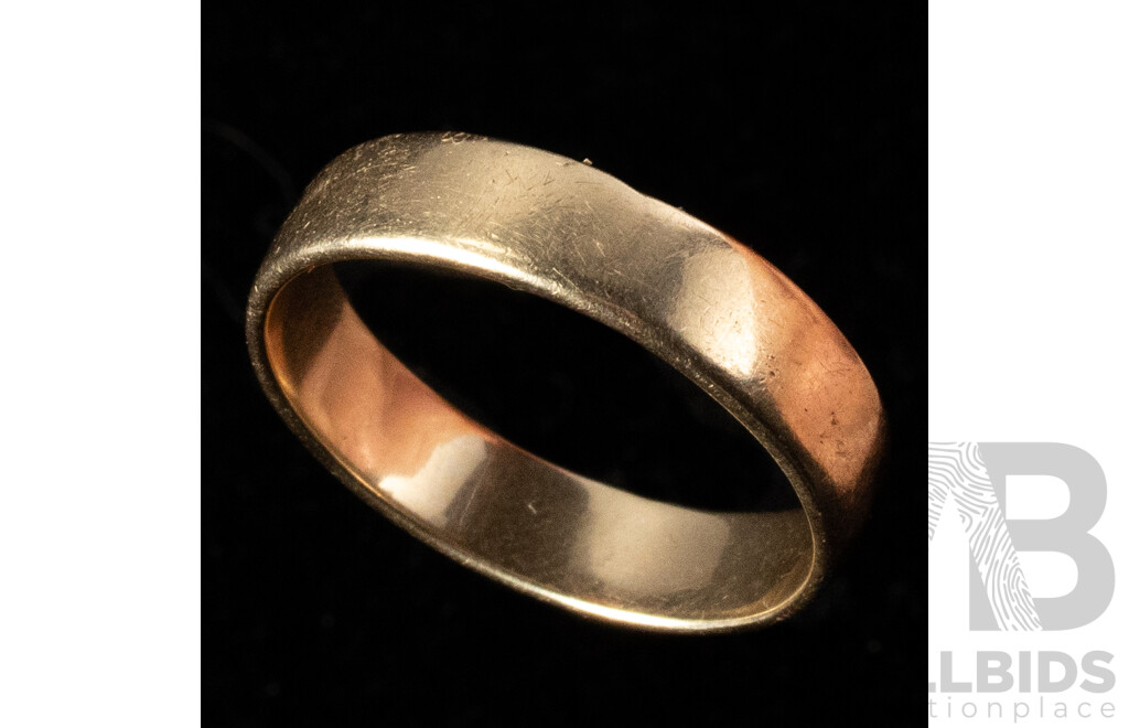 9ct Yellow Gold Flat Profile Wedding Ring, Size T1/2, 3.95 Grams