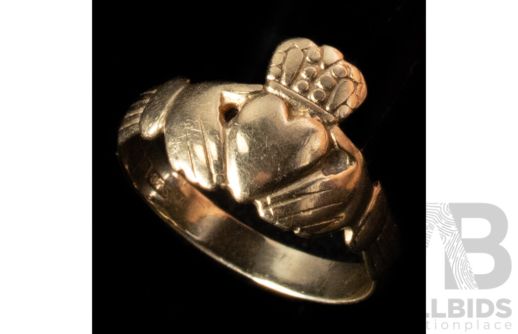 9ct Vintage Irish Cladder Ring, Size P, 2.49 Grams