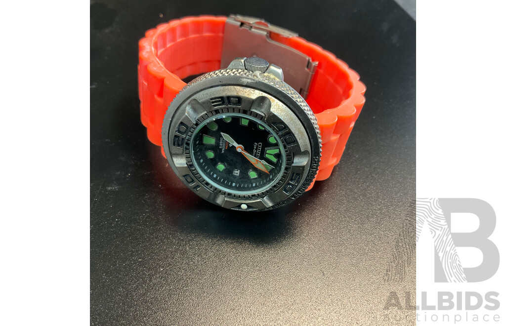 CITIZEN Orange ECO-Drive 300M Watch E011-S064295
