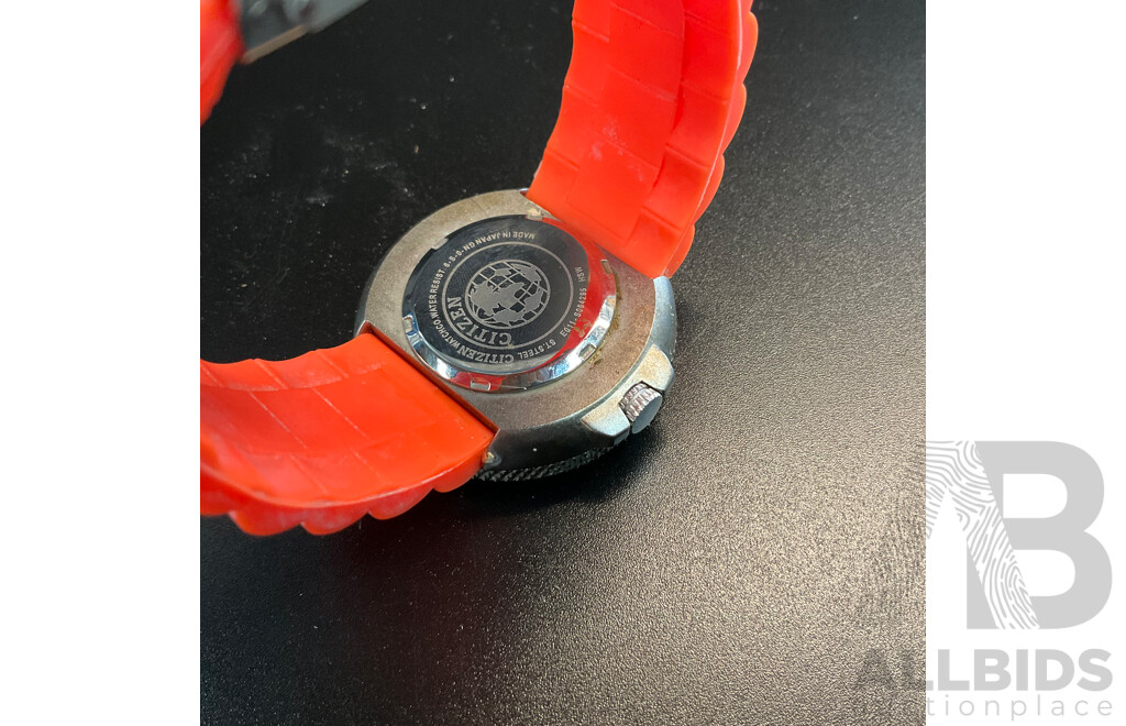 CITIZEN Orange ECO-Drive 300M Watch E011-S064295