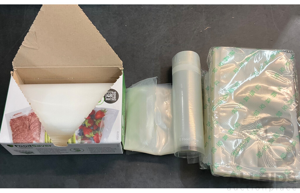 FOOD SAVER Lock & Seal System & Assorted Vaccum Bags