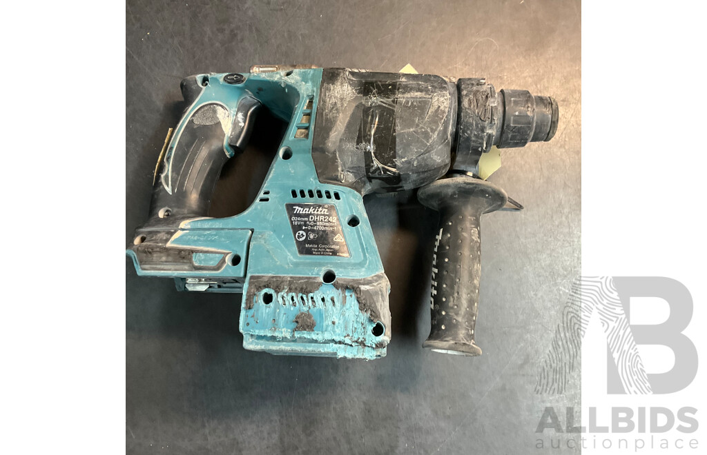 MAKITA DHR242 Rotary Hammer & DTM51 Multi-tool & BSS610 Cordless Circular Saw