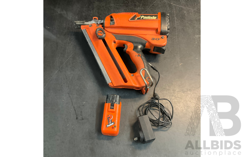 PASLODE FrameMaster Li-ion Framing Nailer