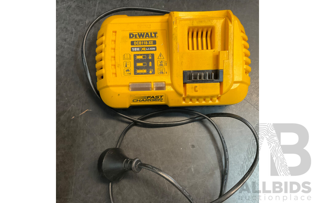 DEWALT DCB118XE Charger & MAKITA/ TOUA Battery & Assorted Tools