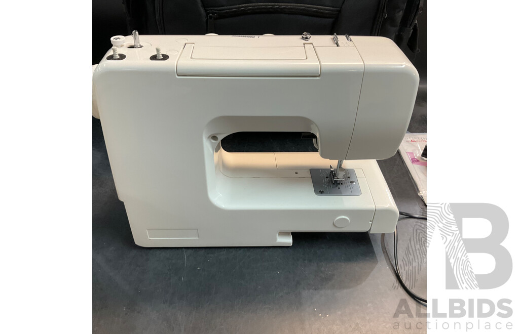 STIRLING Sewing Machine 311 with Carry Case