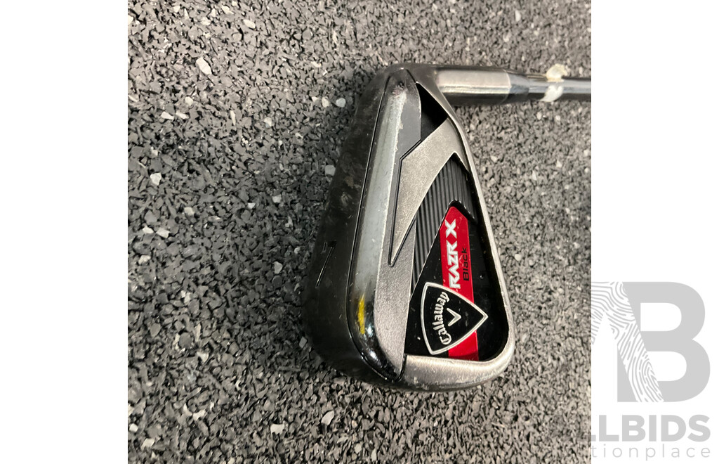 Titleist Golf Bag with Callaway (7) & Maxfli (S) Club