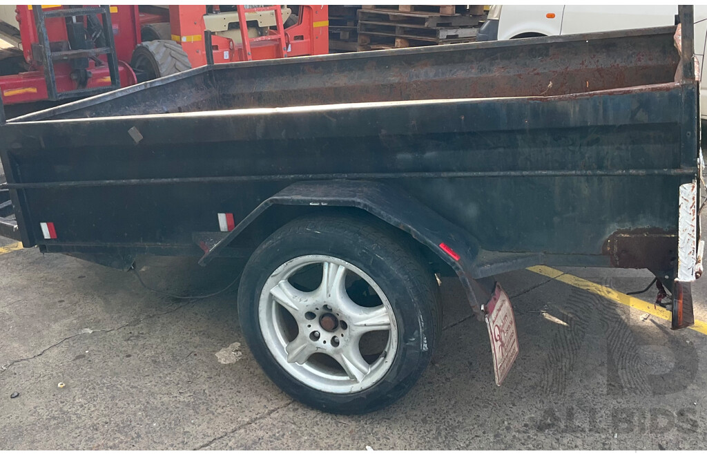 Single Axle Box Trailer - 248x159cm