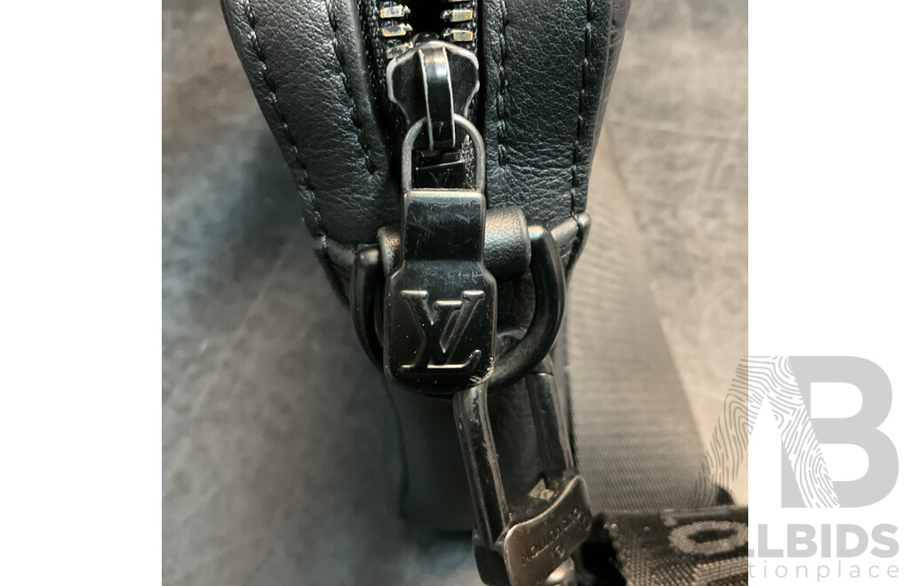 Men's Black Crossbody Bag Branded Louis Vuitton