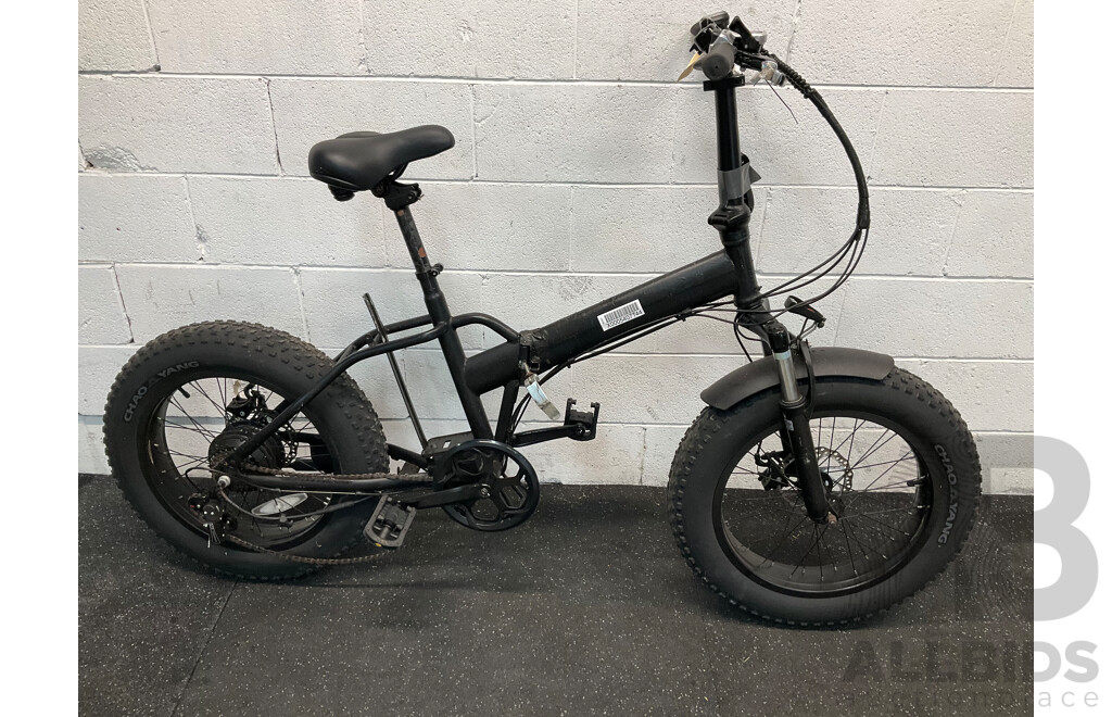 Black E-Bike