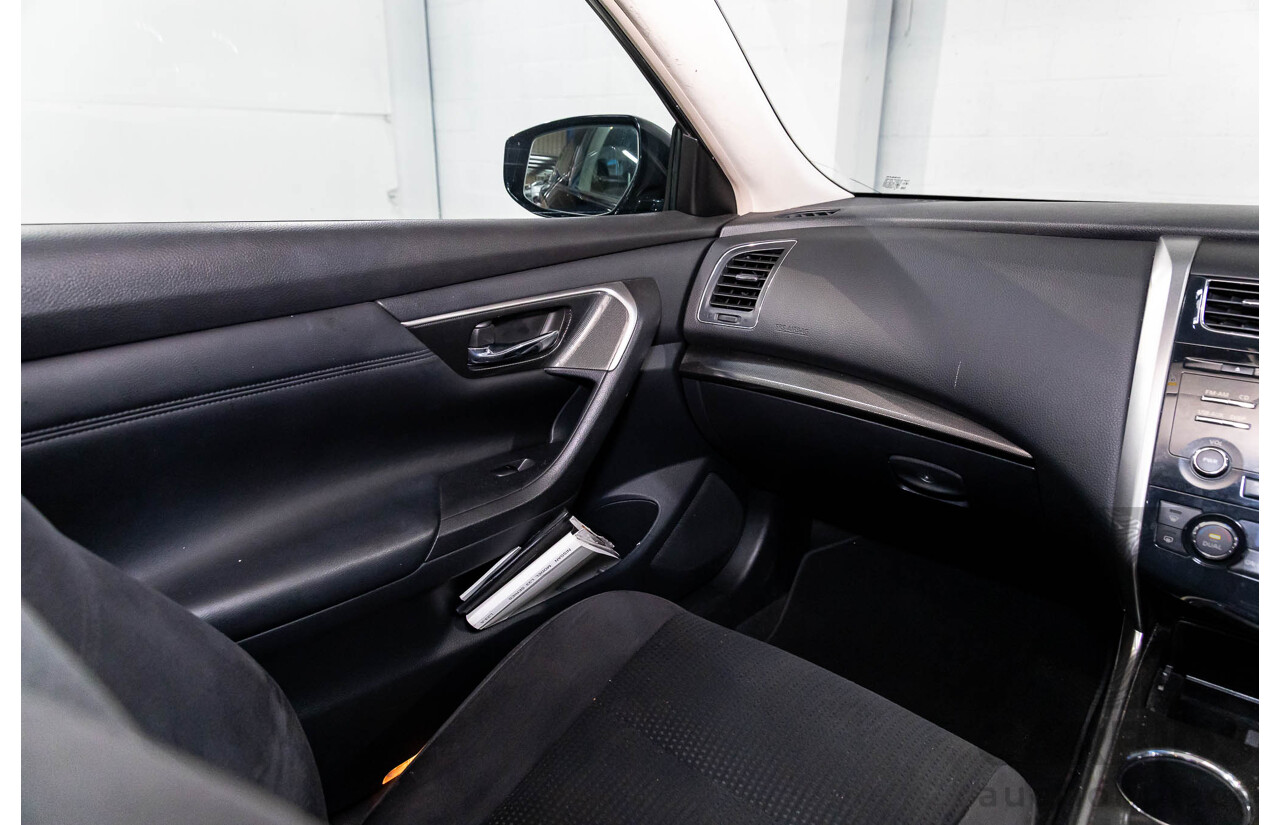 9/2014 Nissan Altima ST L33 4d Sedan Ebony Black 2.5L