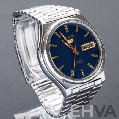 Seiko 5 Automatic 17 Jewels Vintage Watch, 7009-3171, 35mm, cobalt blue Seiko 5 Automatic 17 Jewels Vintage Watch, 7009-3171, 35mm, cobalt blue