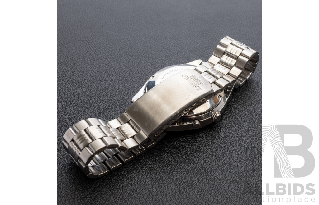 Orient 3 Star Crytal 21 Jewels Automatic Watch, 469WB1-84 CA, Black Dial, Vintage Circa 1980's