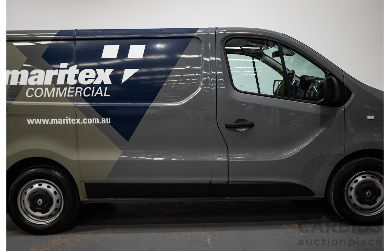 08/2017 Renault Trafic SWB LOW Roof X82 MY17 UPDATE 4D Van Grey 1.6L