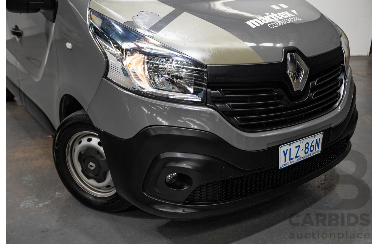 08/2017 Renault Trafic SWB LOW Roof X82 MY17 UPDATE 4D Van Grey 1.6L