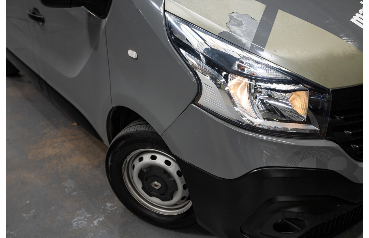 08/2017 Renault Trafic SWB LOW Roof X82 MY17 UPDATE 4D Van Grey 1.6L
