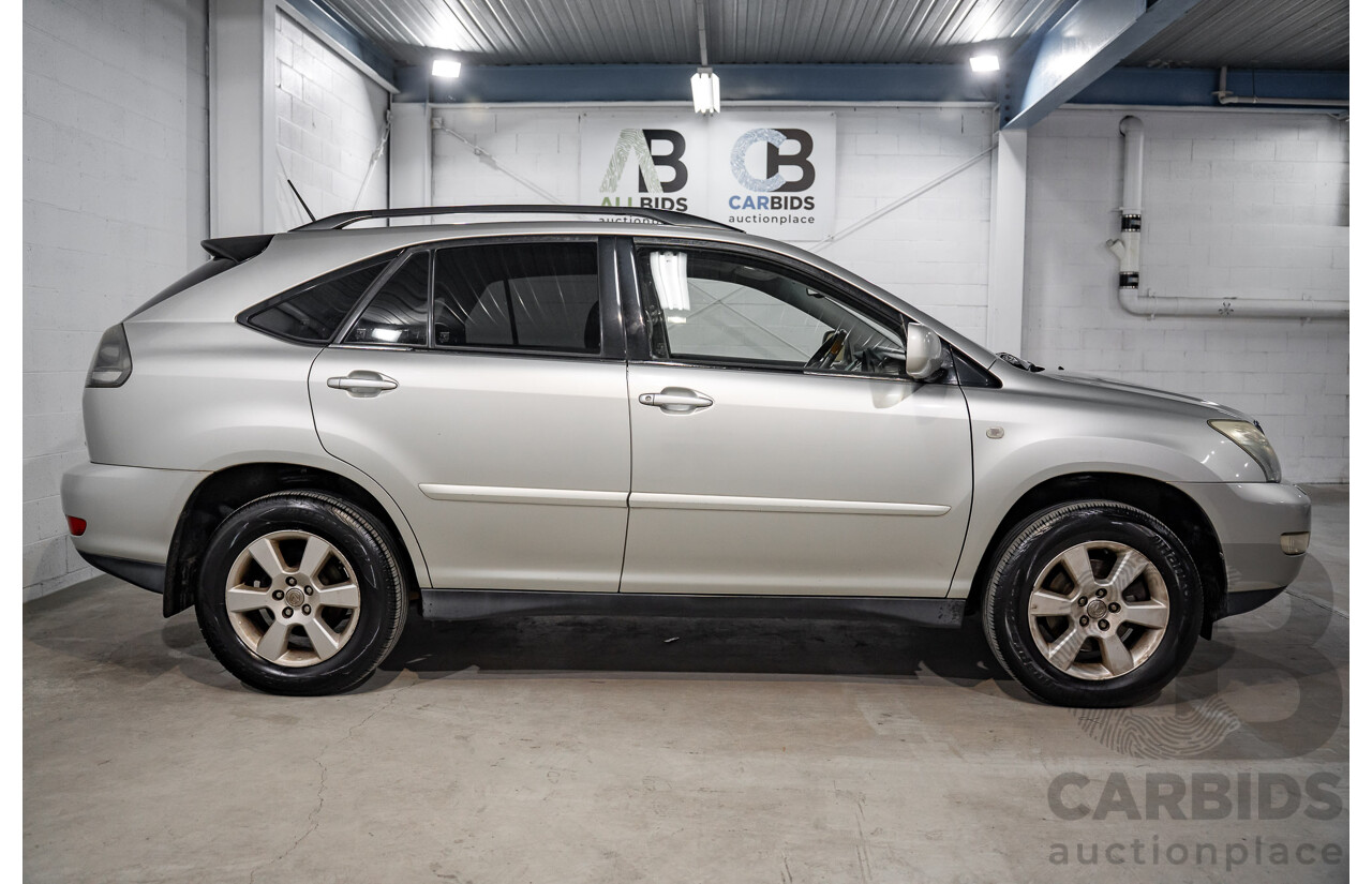 11/2003 Lexus RX330 Sports MCU38R 4d Wagon Silver Mist Metallic V6 3.3L