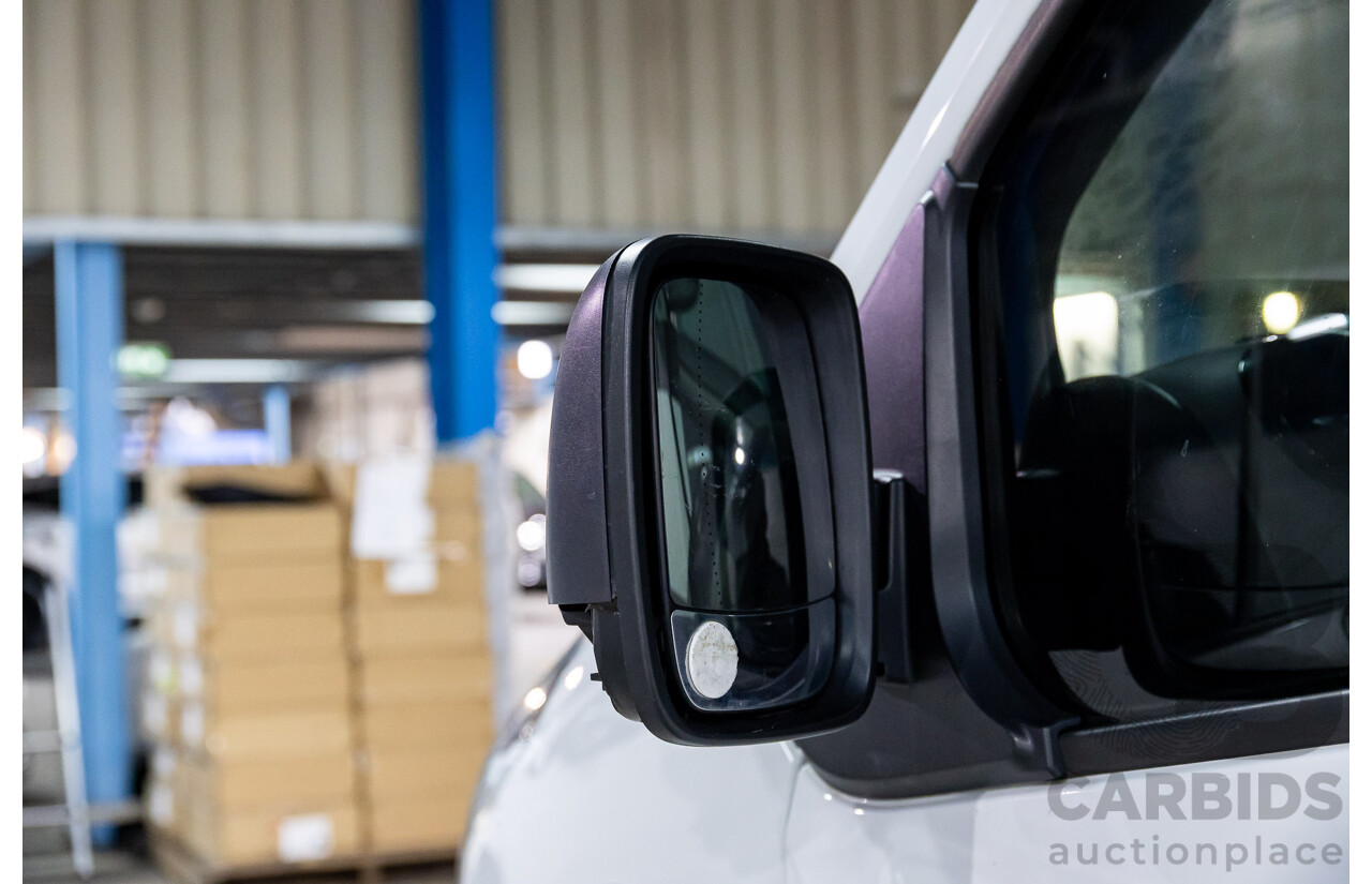 07/2019 Renault Trafic LWB (85kW FWD) X82 4D Van Glacier White Turbo Diesel 1.6L