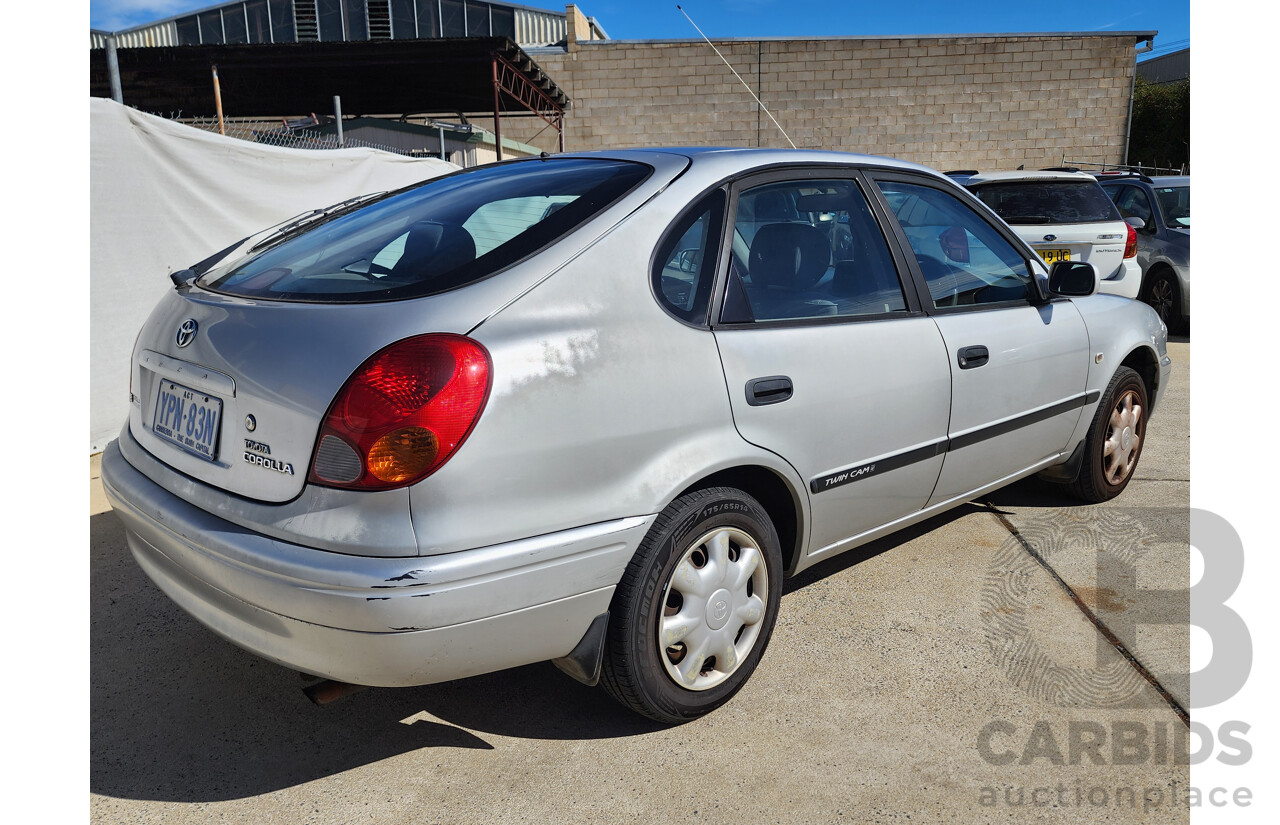 3/2000 Toyota Corolla Ascent SECA AE112R 5d Liftback Silver 1.8L