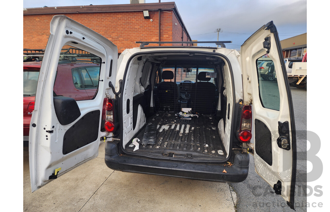 6/2016 Citroen Berlingo 1.6 HDI LONG FWD B9C MY16 Van White 1.6L