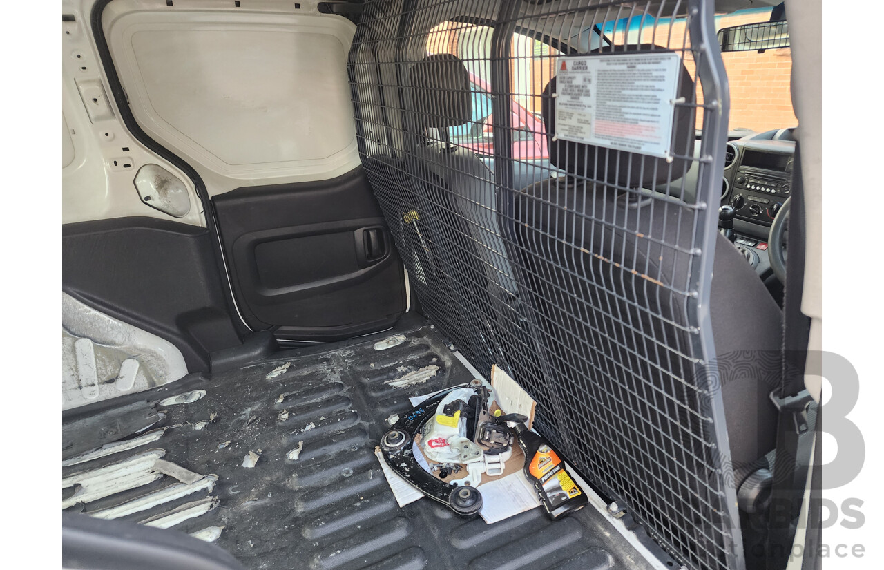6/2016 Citroen Berlingo 1.6 HDI LONG FWD B9C MY16 Van White 1.6L