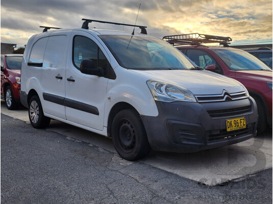6/2016 Citroen Berlingo 1.6 HDI LONG FWD B9C MY16 Van White 1.6L