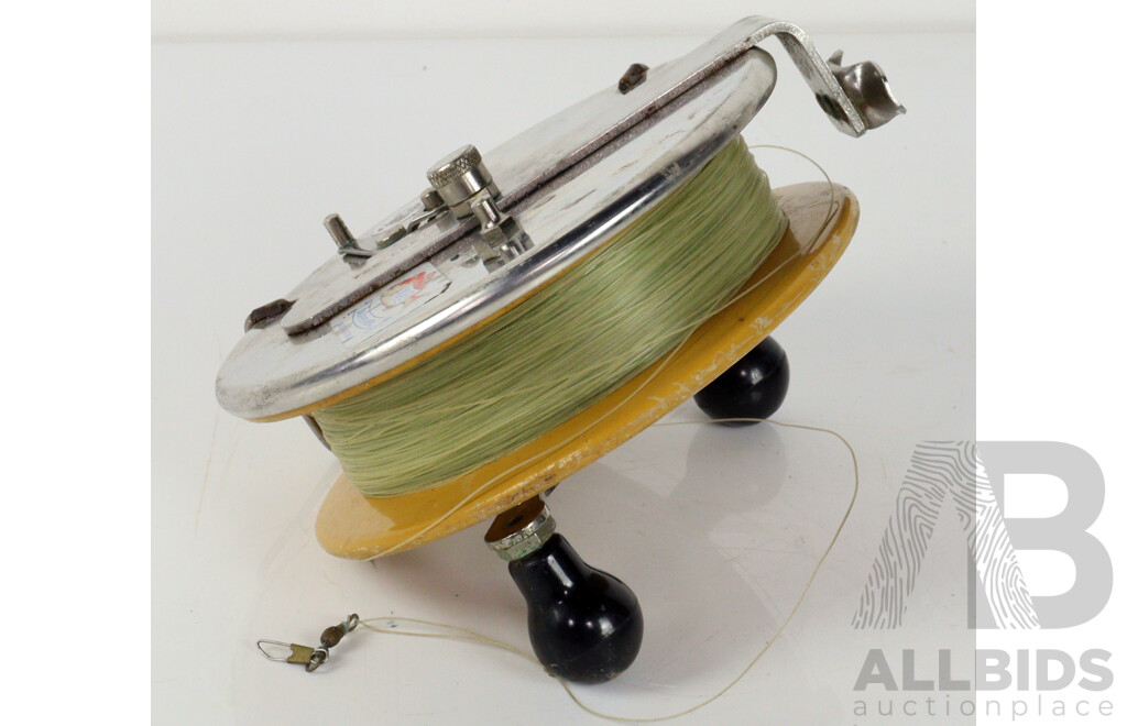 Vintage Alvey Snapper Reel