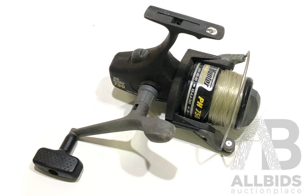 Pro Hunter PH 750 Semi Long Cast Design Fishing Reel