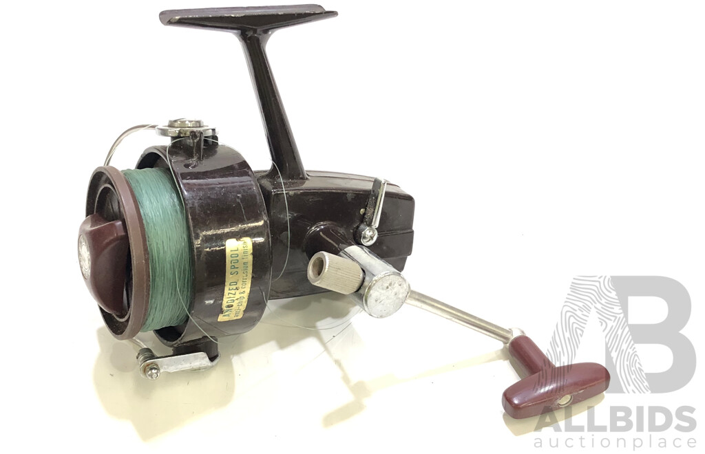 Daiwa 7600 Spinning Fishing Reel