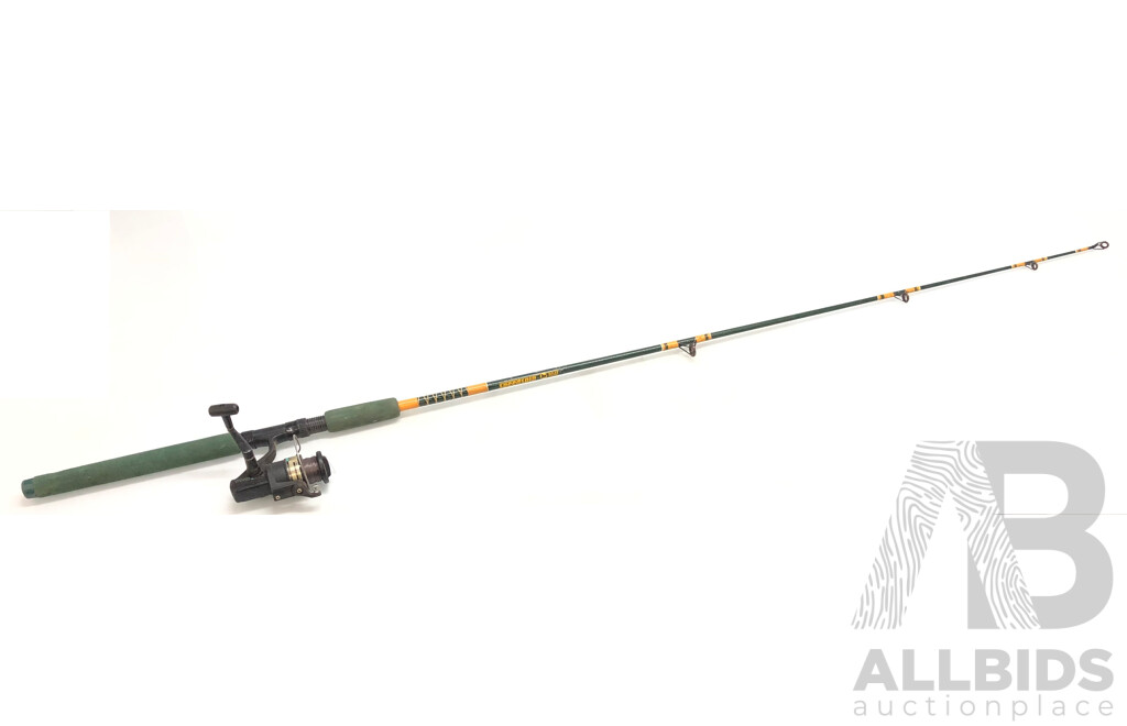 Speedspin by Jarvis Walker 5.5 Foot Boat Fishing Rod with Daiwa Longcast A1300 Spin Reel