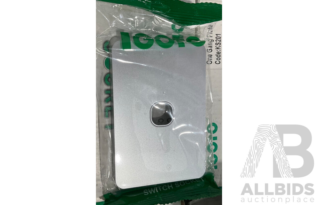 Pallet of IGOTO Assorted Switches Cover - Estimated Total ORP $ 5,000