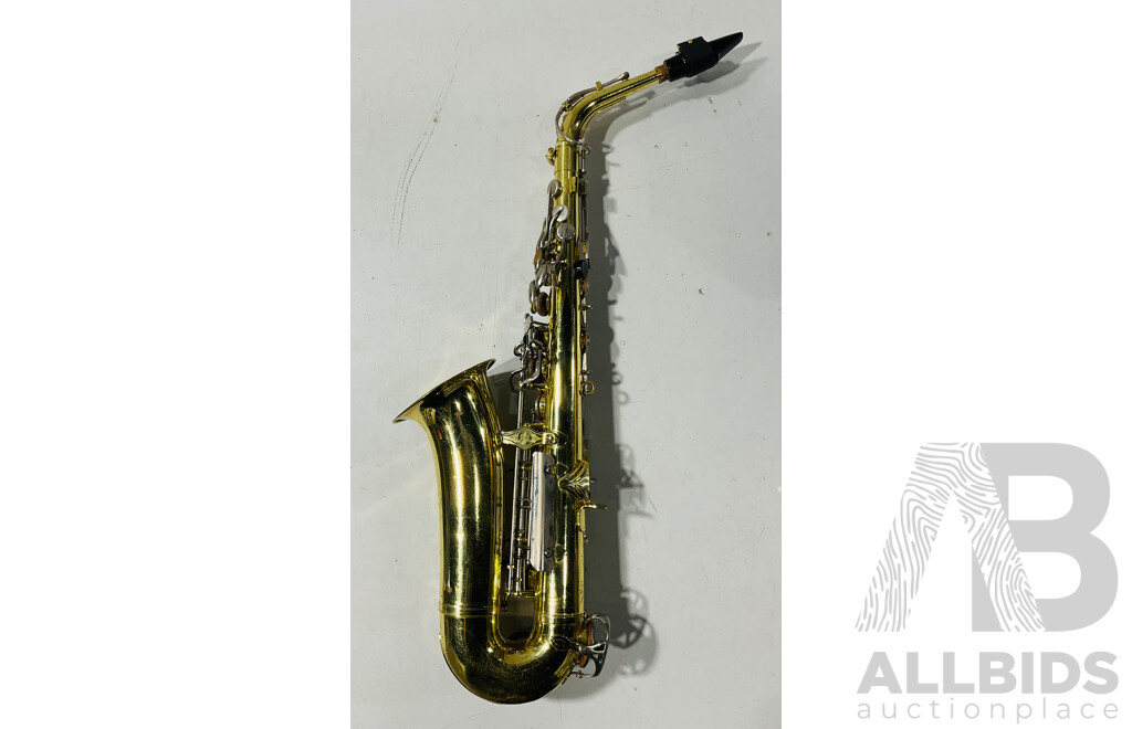Vintage Yamaha Alto Sax in Hard Carry Case