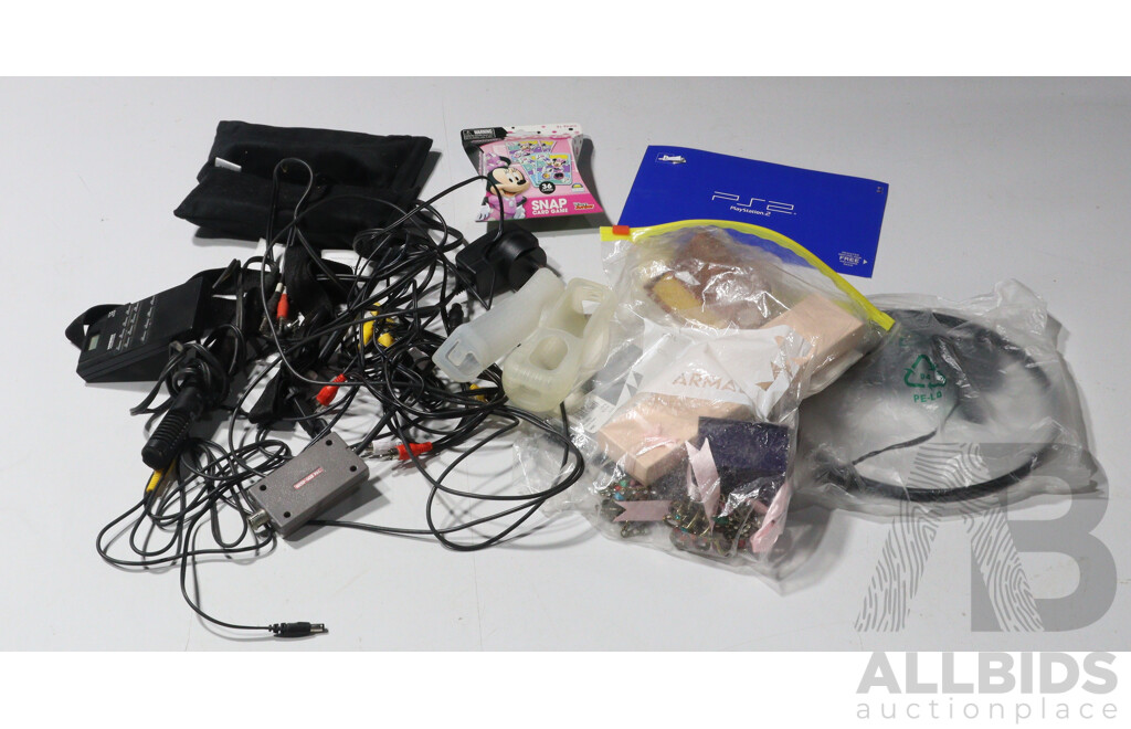 Collection of Nintendo Accessories and Other Items Including Sony 3D Glasses