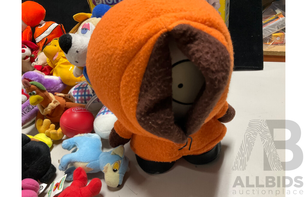 Collection of Plush Toys and Boxed Digital Puppy Including Shrek, Gremlin, Kenny, Robin and More