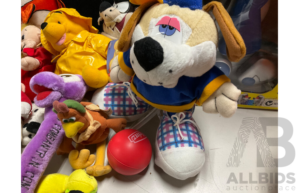 Collection of Plush Toys and Boxed Digital Puppy Including Shrek, Gremlin, Kenny, Robin and More