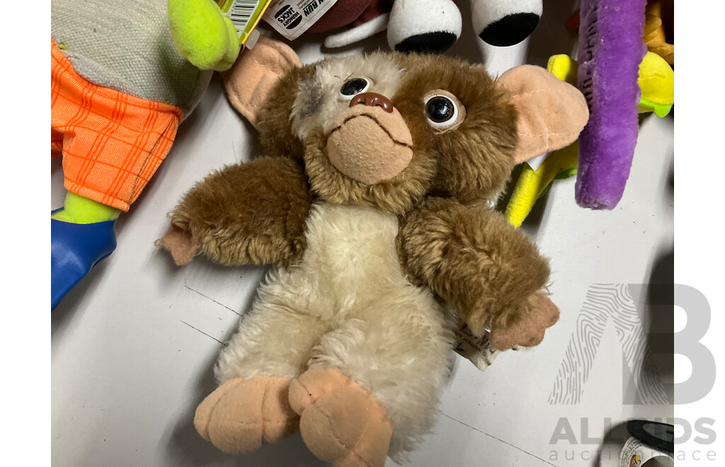 Collection of Plush Toys and Boxed Digital Puppy Including Shrek, Gremlin, Kenny, Robin and More