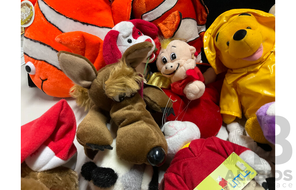 Collection of Plush Toys and Boxed Digital Puppy Including Shrek, Gremlin, Kenny, Robin and More