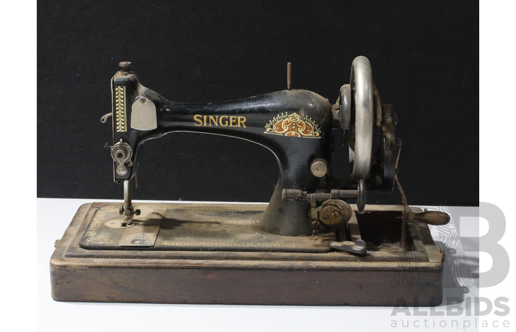 Antique Hand Cranked Singer Sewing Machine