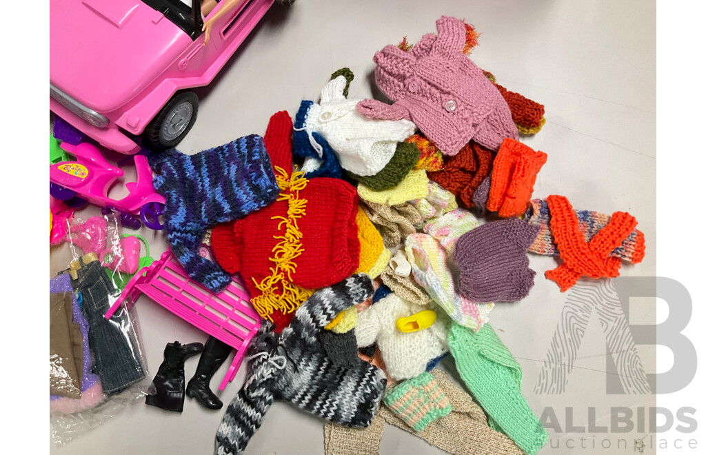 Collection of Vintage Barbie Accessories Including Hand Knitted Garments, Wardrobe, Pool Toys, Cars, Handbags and More