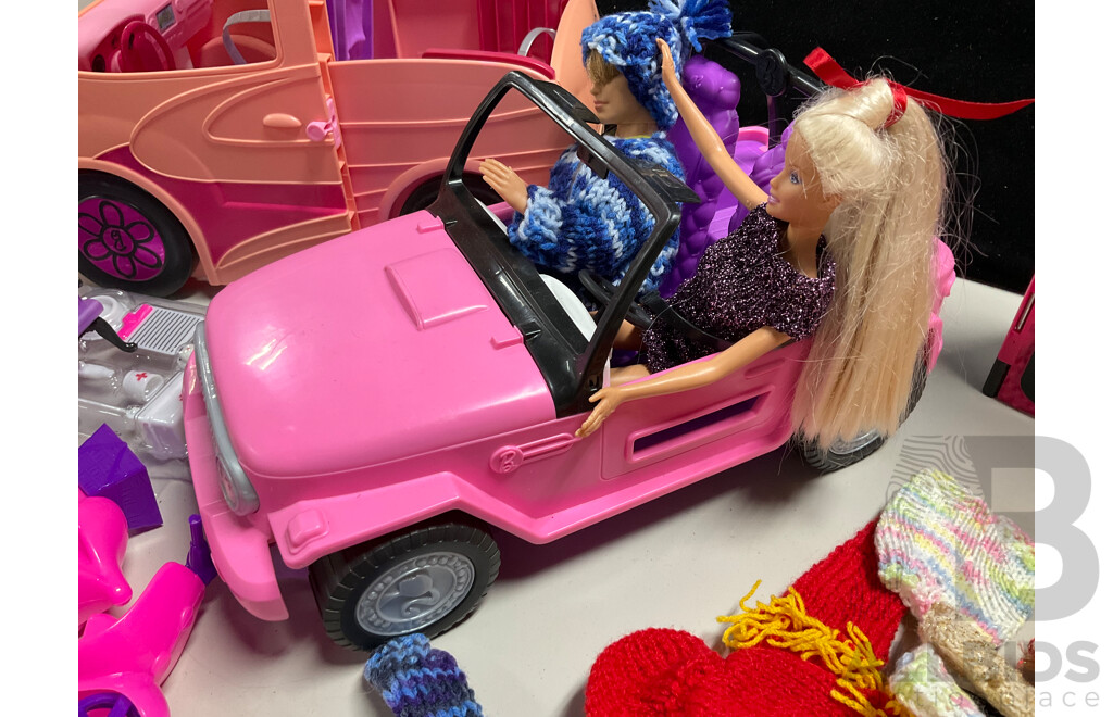 Collection of Vintage Barbie Accessories Including Hand Knitted Garments, Wardrobe, Pool Toys, Cars, Handbags and More